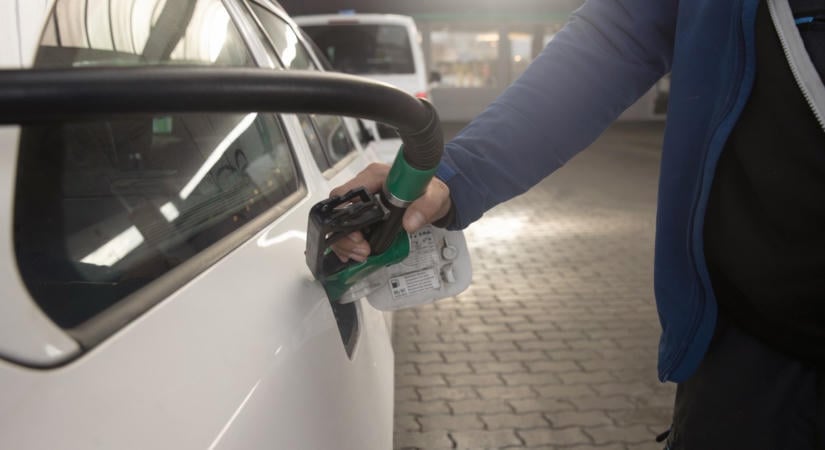 Mi lesz a dízelárakkal? Mellbe vágja az ársokkok a vásárlókat - elmondja a szakértő mi hozhat enyhülést