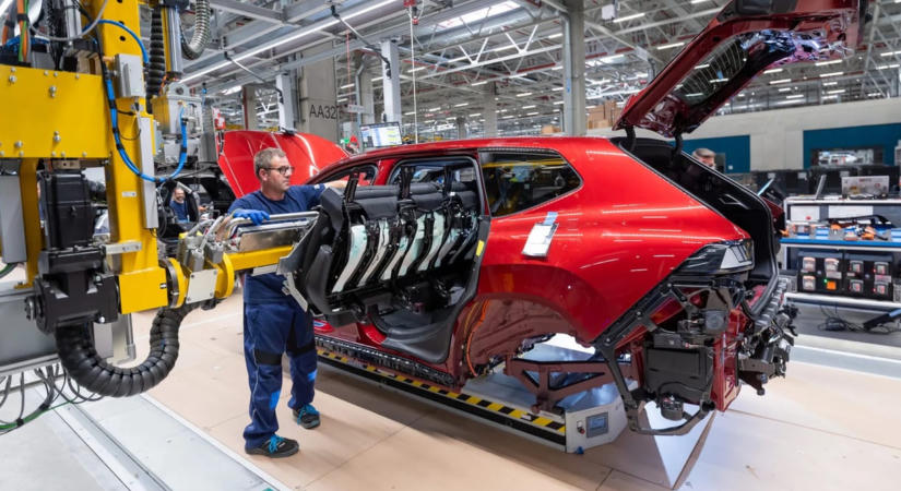 A BMW-t is elére a német autóipar válsága, 8000 munkahelyet szüntetnek meg