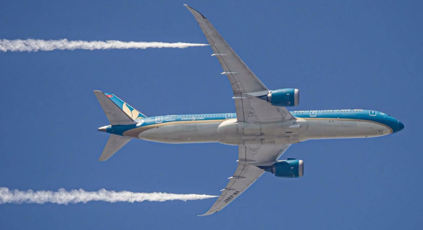 Befékezett főfutóművekkel, a pálya végén túl emelkedett el a Vietnam 787-ese Münchenben