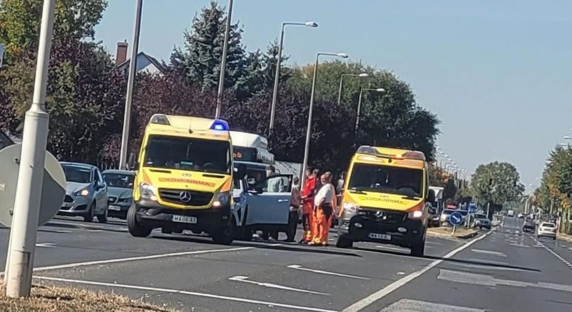 Karambol Szabolcsban, mentők a helyszínen!