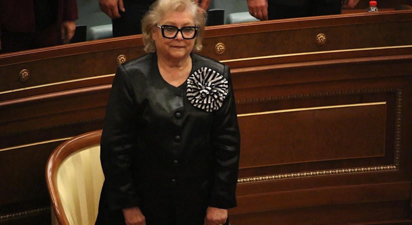 Az utolsó pillanatban választott elnököt Koszovó, de maradt a politikai válság
