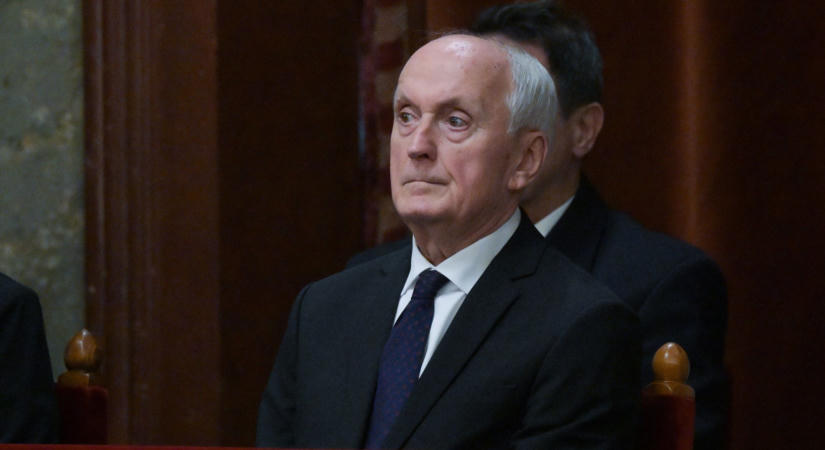 Új köztársasági elnöke van az országnak