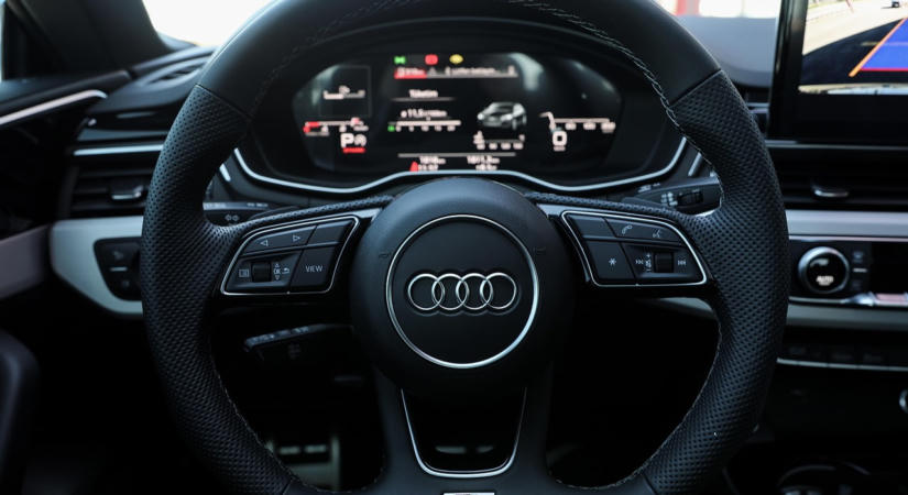 Fellélegezhet a hazai autóipar: cáfolta az Audi a győri gyár bezárásáról szóló híreket