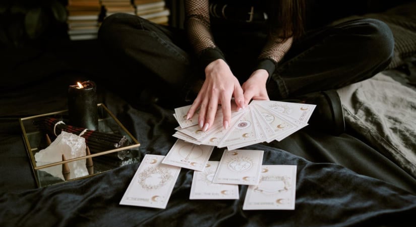 Uralkodó a tarot-ban: ezt üzeni a kártya a szerelemről, a pénzről és az életed irányításáról