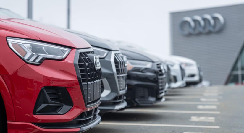 Itt a bejelentés: Európából Amerikába viheti két népszerű modell gyártását az Audi