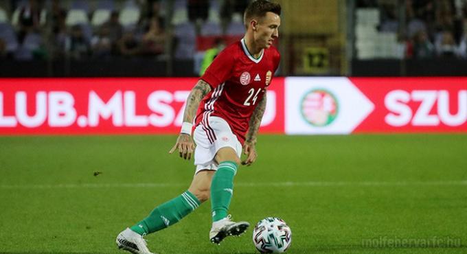 Egy magyar válogatott védőért 32-szeres bajnok érdeklődhet, egy elköszönt a csapatától
