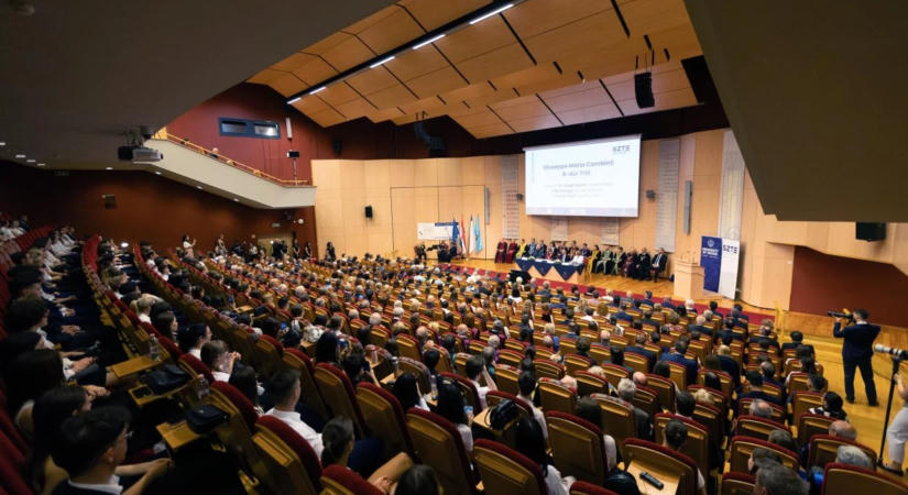 Tanévnyitó a Szegedi Tudományegyetemen: az autonómia megerősítése a cél