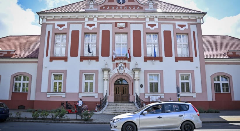 Közmeghallgatásra hívják a hajdúhadháziakat