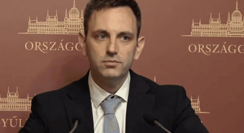 Melléthei-Barna Márton publicisztikában véleményezte a NER korrupciójában segédkező jogászokat és tanácsadókat
