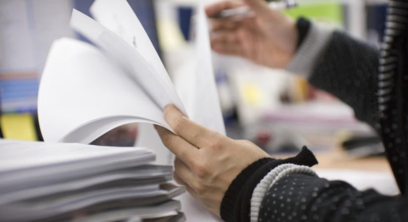 Titkosak maradnak a kormányülések összefoglalói