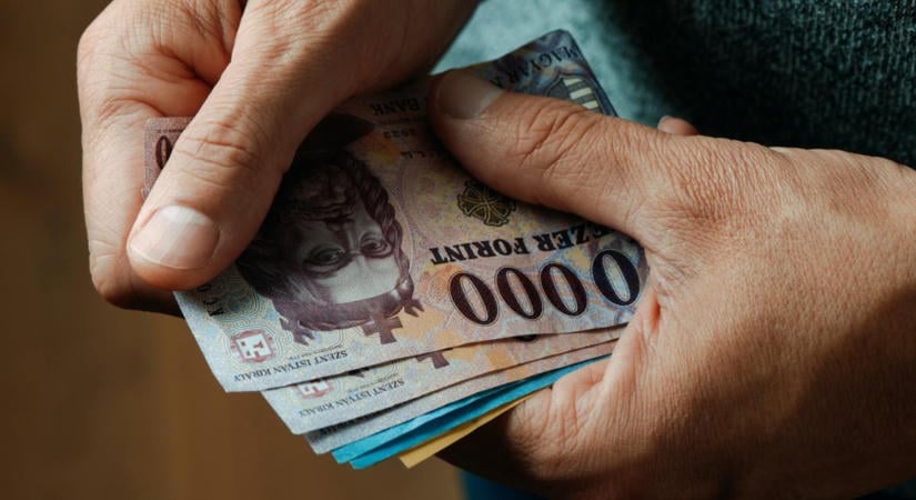 Bejelentés: dupla családi pótlék és új adószabályok