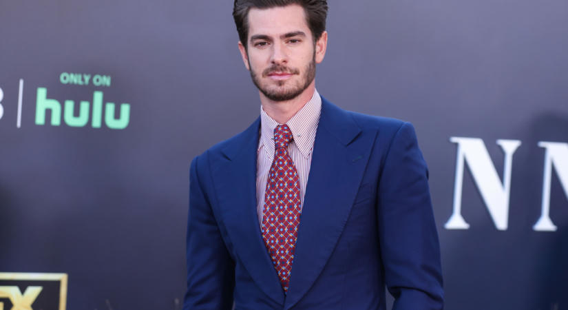 Andrew Garfield elárulta, hogy sok kritikát kapott a hosszú haja miatt