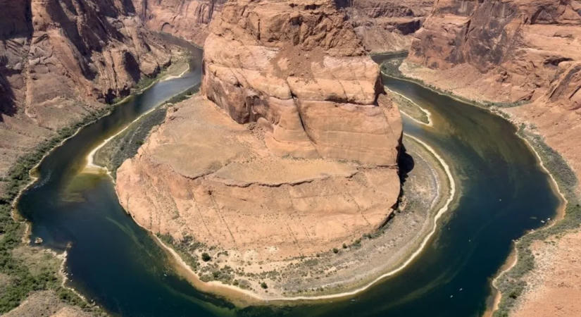 Pusztító villámárvíz csapott le a Grand Canyonra, több mint húsz embert keresnek - videó