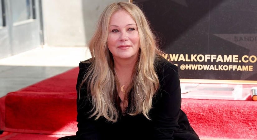 Friss videón Christina Applegate: így van most a súlyos betegséggel küzdő sztár