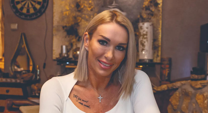 Ez a pasi lehet Molnár Anikó legnagyobb rajongója? Havonta több tízezret költ az erotikus tartalmaira