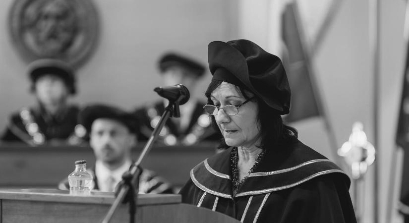 Emléktáblát avattak Szlovákia első régészprofesszorának Érsekújvárban