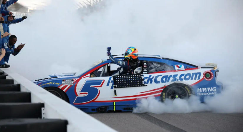 Kyle Larson átadta a múltnak a nyeretlenségi szériáját