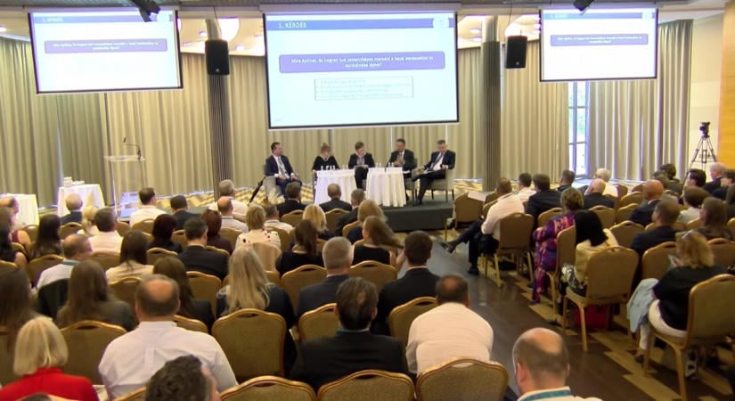Bankvezérek az euro bevezetéséről: bőven akad kihívás