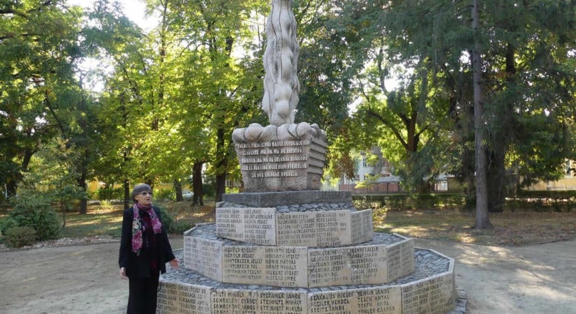 Bácsalmási eseményekre emlékezik az egykori osztályfőnök