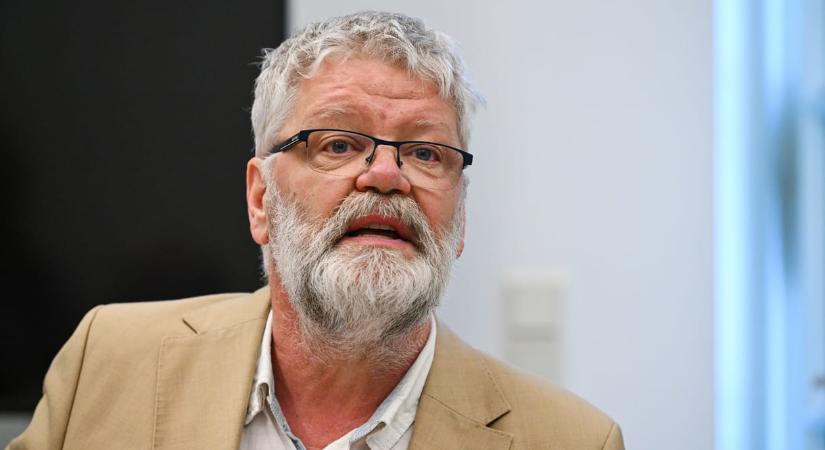 „Annyira szomorú vagyok, hogy ezt kell olvasnom” – reagált az MMA elnöke arra, hogy Krasznahorkai László nem akar a Nemzet Művésze lenni