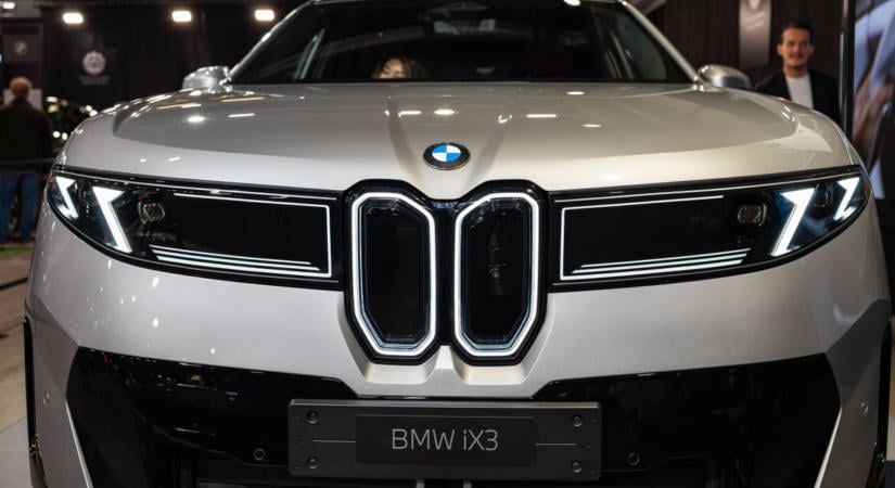 Debreceni BMW-gyár: Amerikában is tarol az iX3, úgy veszik az elektromos autót, mint a cukrot