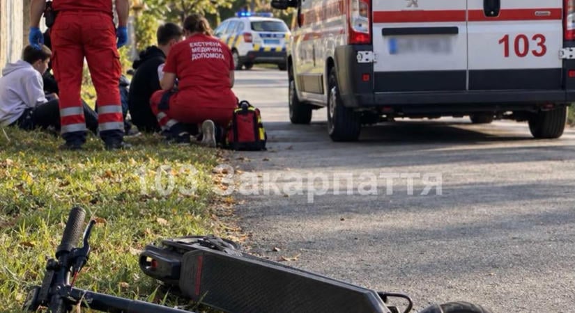 Két tinédzser került kórházba, miután felborultak egy elektromos rollerrel a Munkácsi járásban