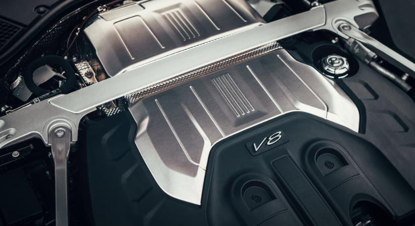 Imitálni fogja a V8-at az új Bentley, nem is akárhogy