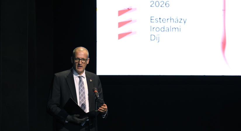 Tarr Zoltán: Az irodalommal a jövőről is tudunk gondolkodni