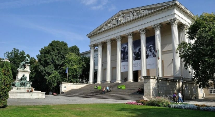 Október 23. Soha nem látott felvételekkel készül a Magyar Nemzeti Múzeum