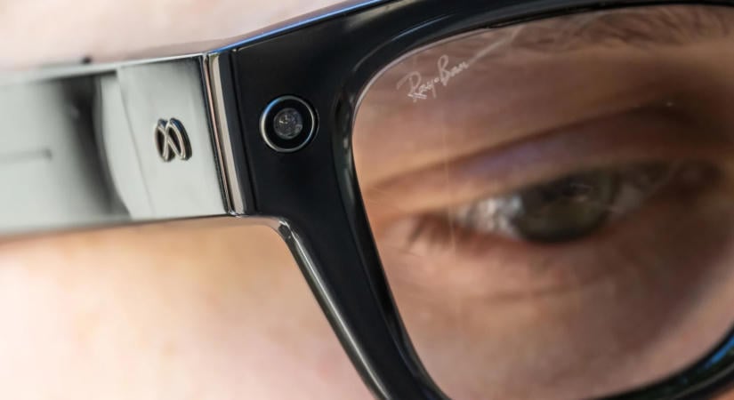 Nahát: előfordulhatott, hogy a Meta Ray-Ban szemüvegek a viselőjük tudta nélkül rögzítettek beszélgetéseket