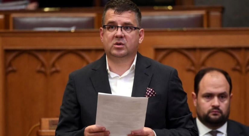 Kiderült, letartóztatásban marad-e Seszták Miklós