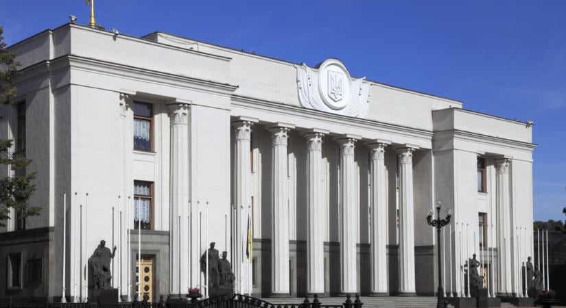Ukrajna benyújtotta a törvényjavaslatot, ami a magyar vétót is feloldhatja