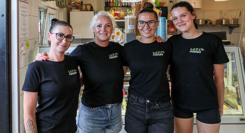 Füstölt lazacos, zöldborsós és libatepertős fagyi is készült Ménfőcsanakon – Ismét meghökkentett a Lufi Fagyizó - Fotók, videó