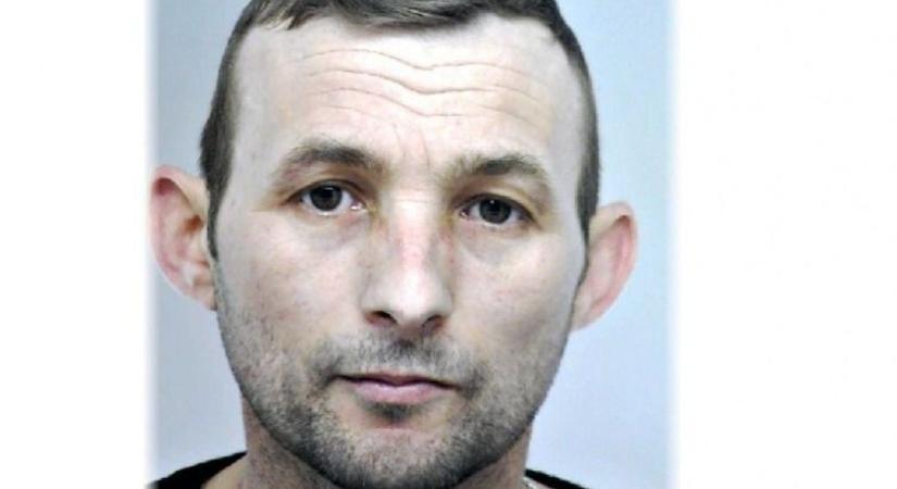 Nagy erőkkel keresik a gyalogos gázolással összefüggésbe hozható férfit