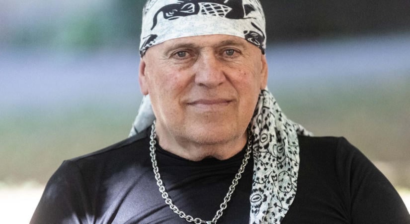 Nick Árpád társkeresőn ismerkedett meg 69 éves szerelmével - két év alatt többször is szakítottak