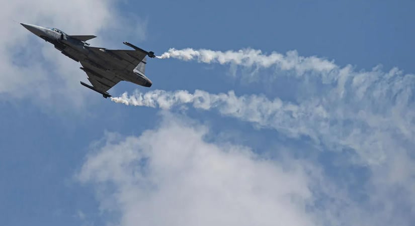 Megrázta a tőzsdét és komoly nemzetközi visszhangot váltott ki a magyar Gripen balesete
