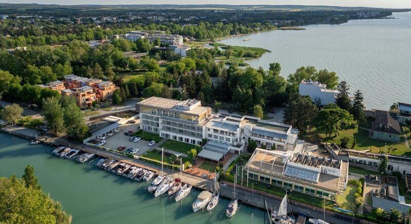 Hotel Yacht**** Wellness & Business, Siófok