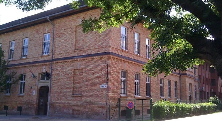 Gyermekotthoni baleset Pécsen: rendszerszintű gondokat emleget a fenntartó