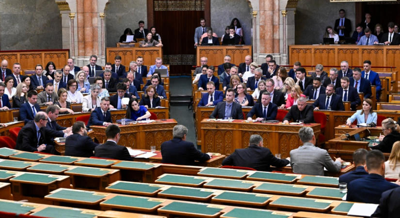 Magyar Péterrel kezd a parlament, új alkotmánybírókat választanak, döntenek az ügynökakták nyilvánosságra hozásáról is