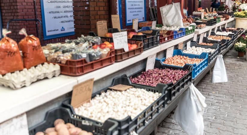 Így lesz nyitva a piac a hosszú hétvégén