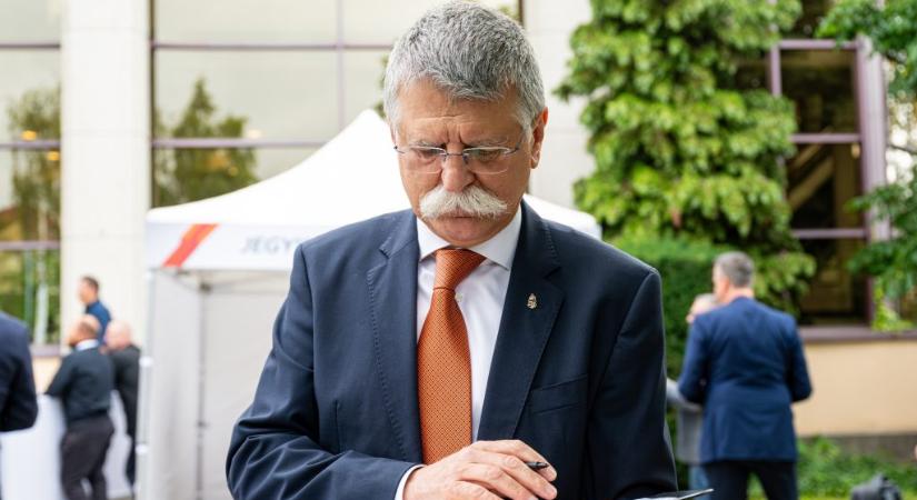 Kövér László szerint diktatúra épül