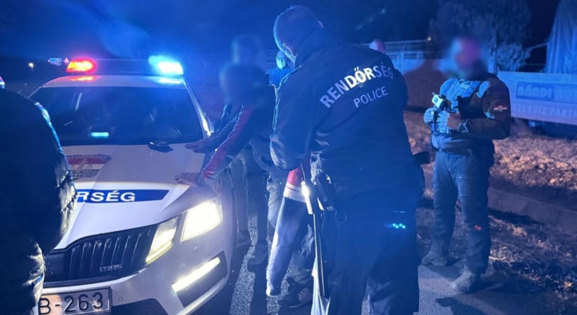 Videón az óriási hajdú-bihari razzia! Sorra vették ki az autókat a forgalomból, nagyon kerestek valamit