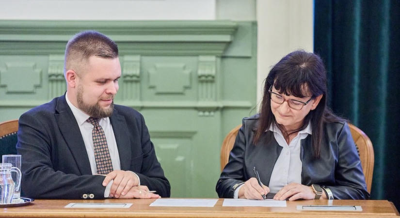 Új szelek fújnak: nem politikusokkal töltötték fel a megüresedett bizottsági helyeket Győrben