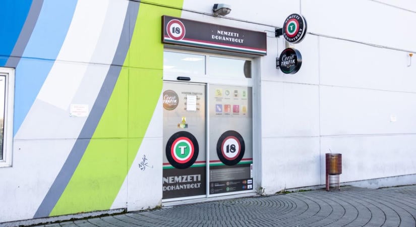 Eldőlt, Magyar Péter most jelentette be: teljesen átalakítja a Tisza-kormány a trafikrendszert – 90 milliárd forint új adót szednek be a cigaretta és a dohánytermékek után