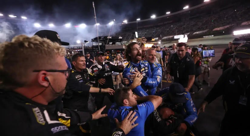 Döntött a NASCAR Blaney és Hocevar ügyében