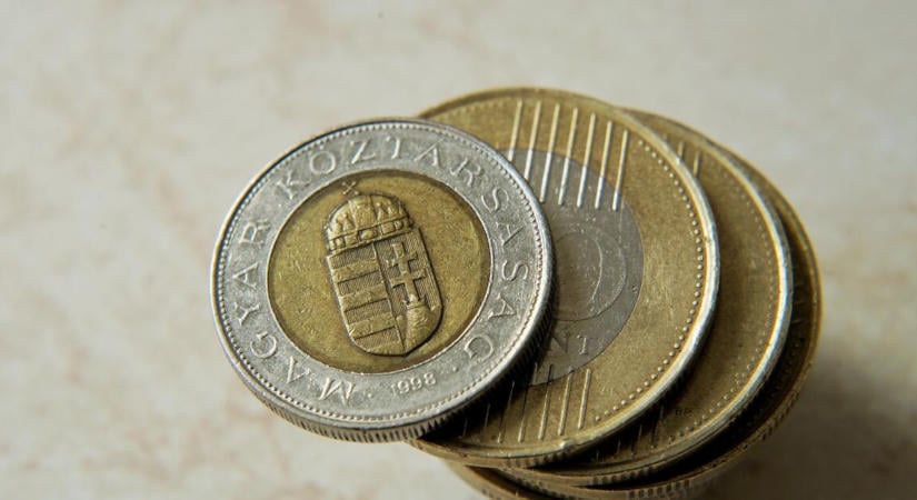 Ennyi forintot kell most adni egyetlen euróért