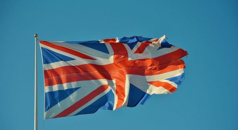 Nagy-Britannia csökkenti az ukrán menekültek programjának finanszírozását