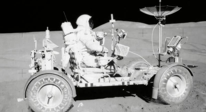 55 éve írt történelmet az Apollo-15 Falcon holdkompja – Galéria