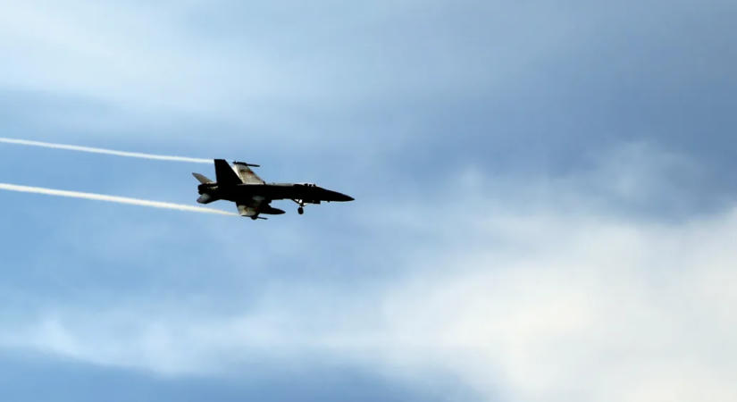 Feltehetően orosz drónt lőtt le a spanyol légierő Romániában, Bukarest erősebb NATO-légvédelmet kér