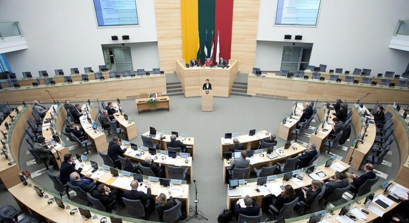 A litván Szejm első olvasatban támogatta a nukleáris fegyverek telepítésére vonatkozó tilalom feloldását